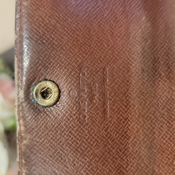 Authentic Louis Vuitton wallet - Picture 6 of 7